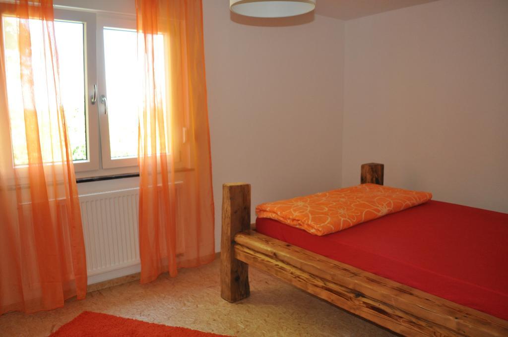Punkrock Harbour Pension Baehr Карлсруе Екстериор снимка