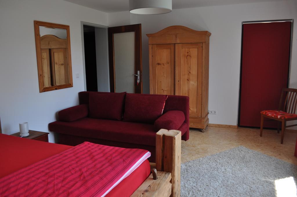 Punkrock Harbour Pension Baehr Карлсруе Екстериор снимка
