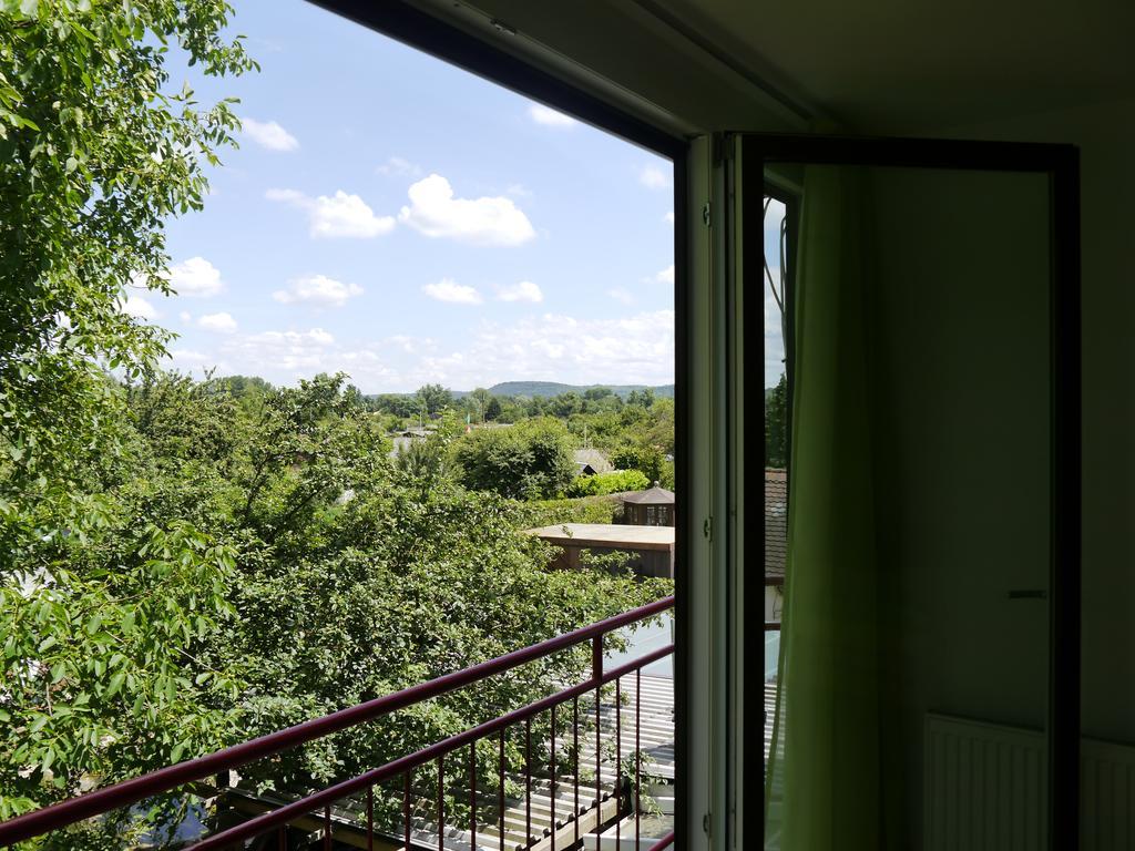 Punkrock Harbour Pension Baehr Карлсруе Екстериор снимка
