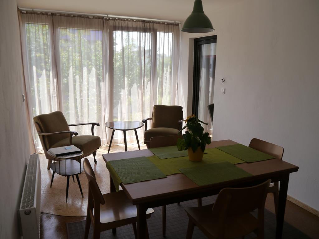 Punkrock Harbour Pension Baehr Карлсруе Екстериор снимка
